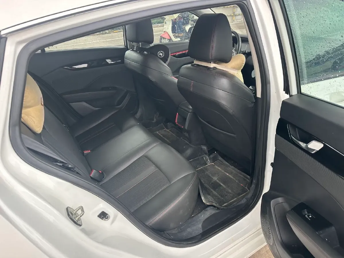 2021 DongFeng Aeolus YiXuan 1.5T 150HP L4 6DCT,autocango,china used car exporter,china ev exporter,chinese used car exporter,chinese used ev exporter