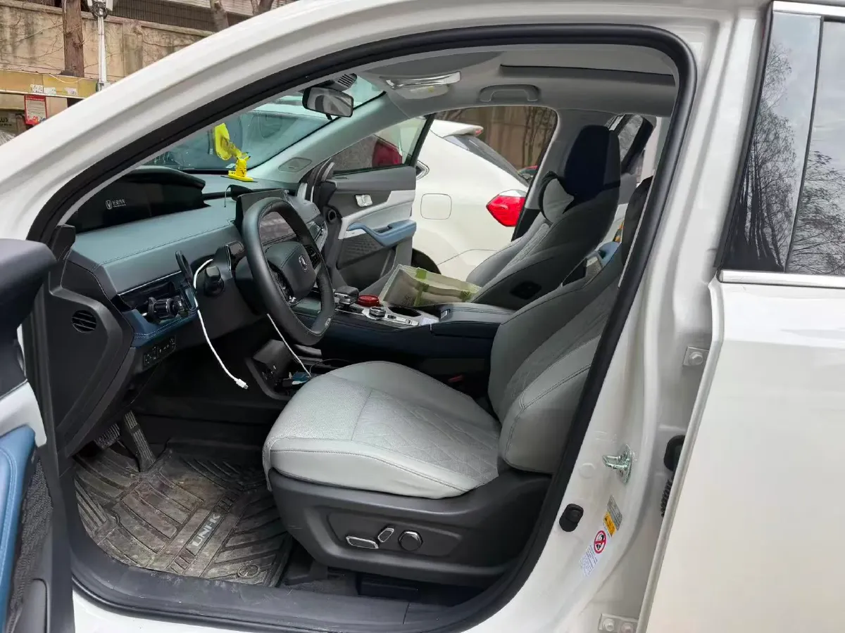 2022 Chevrolet Menlo BEV 61.1KWH,autocango,china used car exporter,china ev exporter,chinese used car exporter,chinese used ev exporter