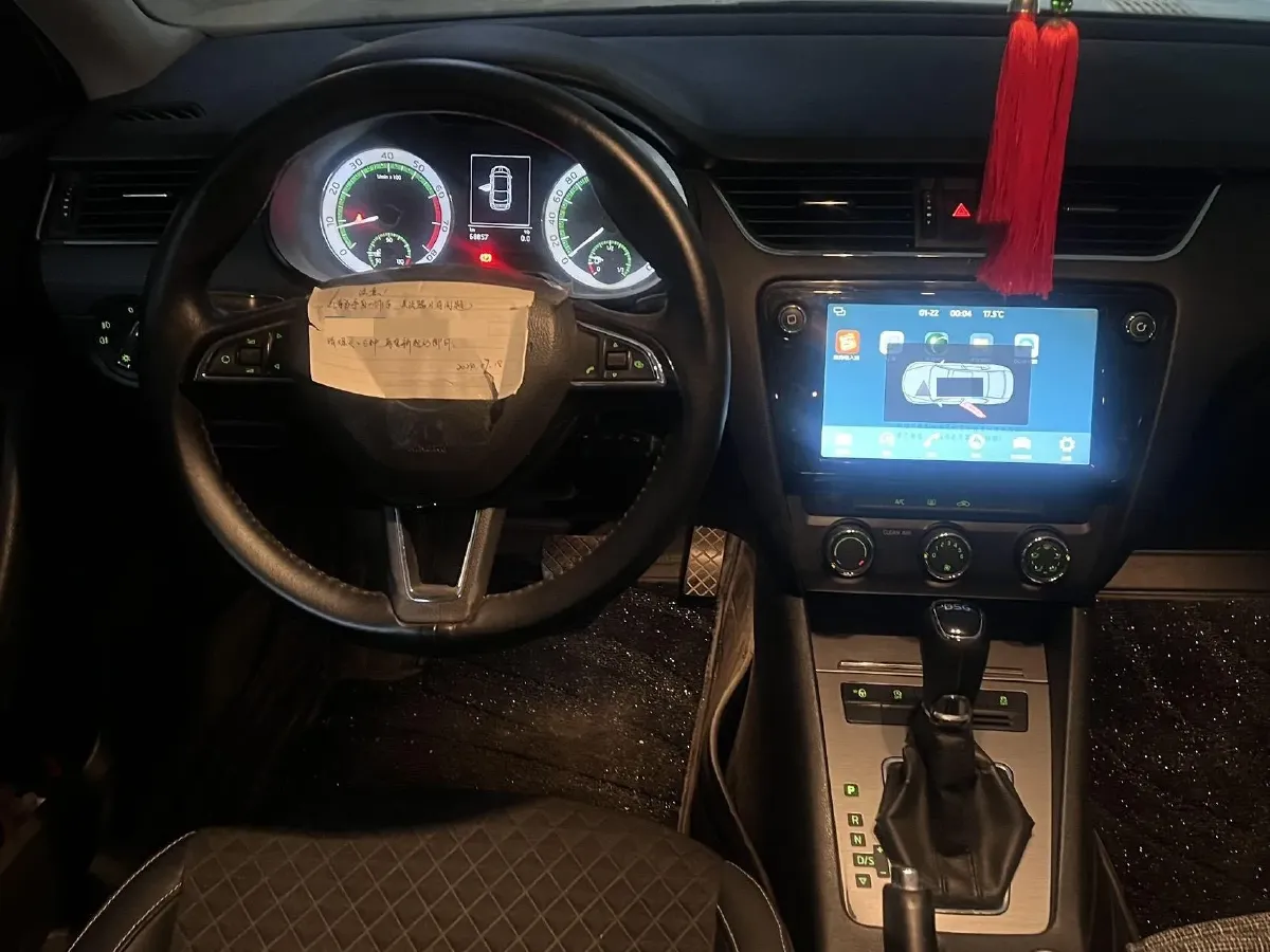 2018 Skoda Octavia 1.2T 116HP L4 7DCT,autocango,china used car exporter,china ev exporter,chinese used car exporter,chinese used ev exporter