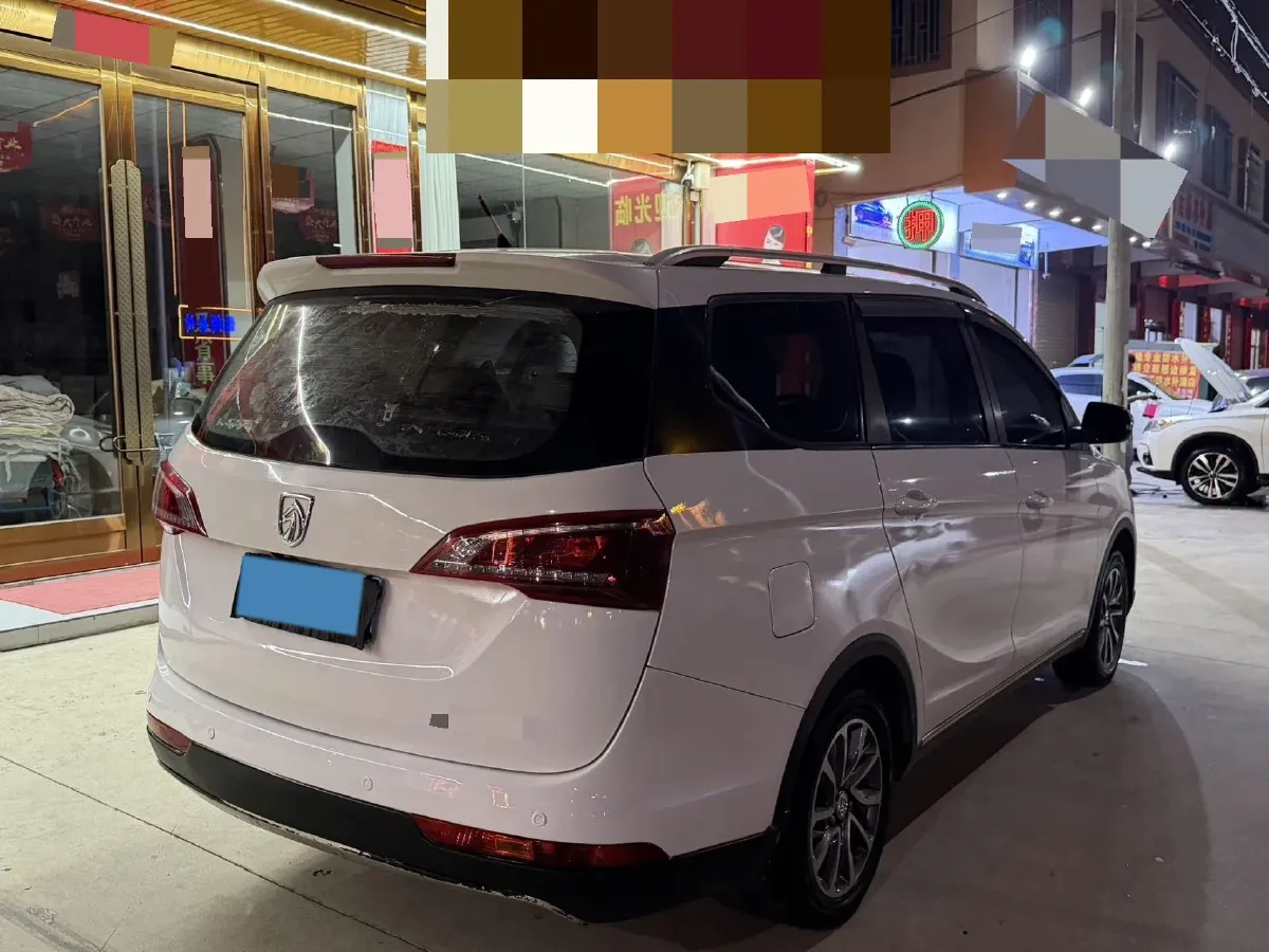 2019 BaoJun 730 1.5L 105HP L4 6MT,autocango,china used car exporter,china ev exporter,chinese used car exporter,chinese used ev exporter