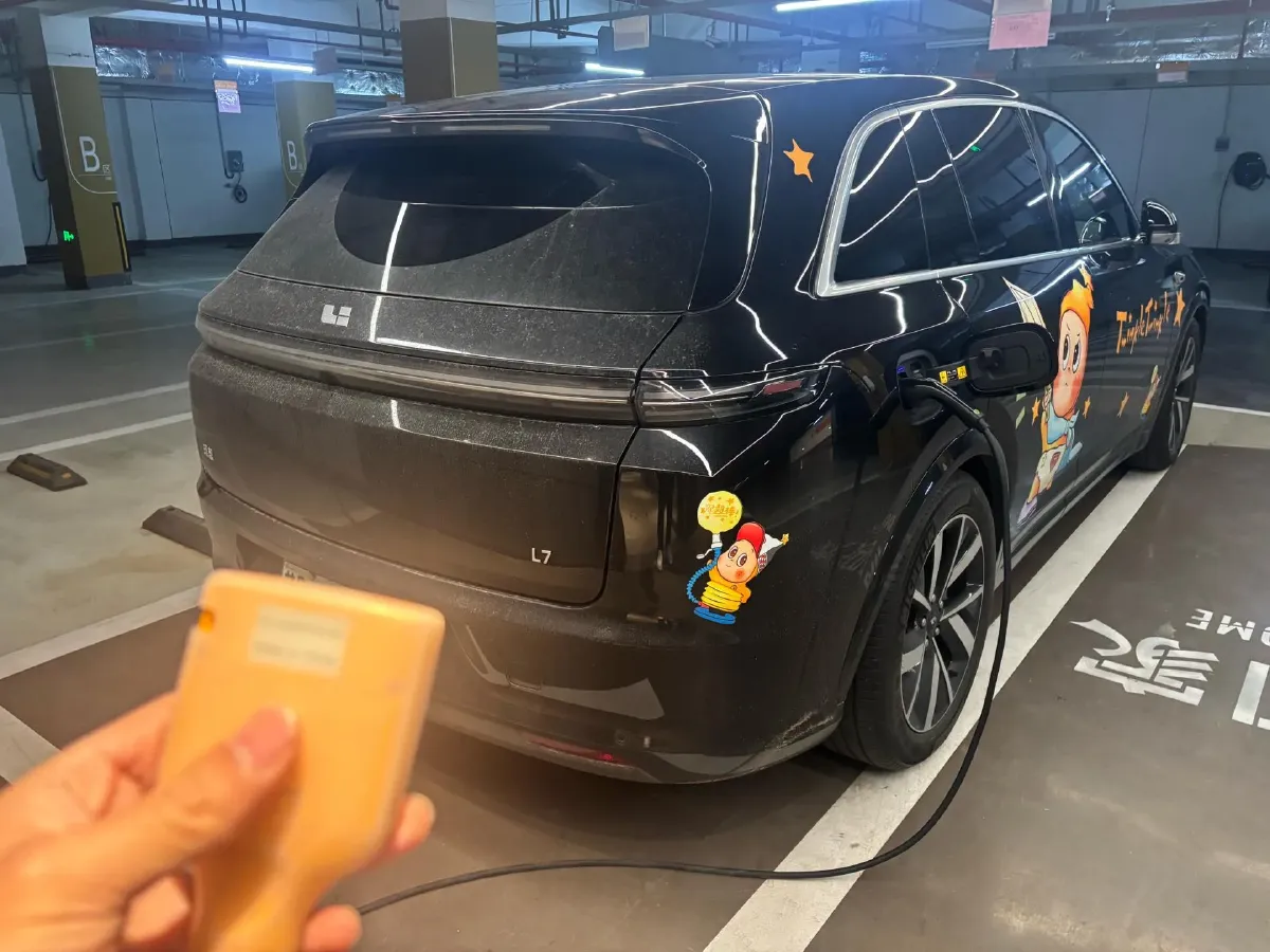 2023 Li L7 Range Extended 154HP REEV 40.9KWH,autocango,china used car exporter,china ev exporter,chinese used car exporter,chinese used ev exporter