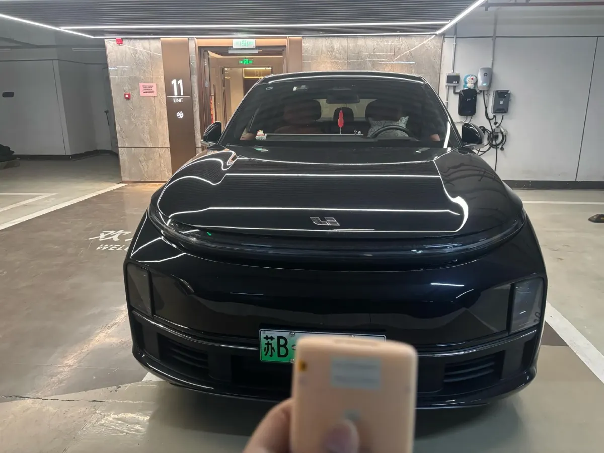 2023 Li L7 Range Extended 154HP REEV 40.9KWH,autocango,china used car exporter,china ev exporter,chinese used car exporter,chinese used ev exporter