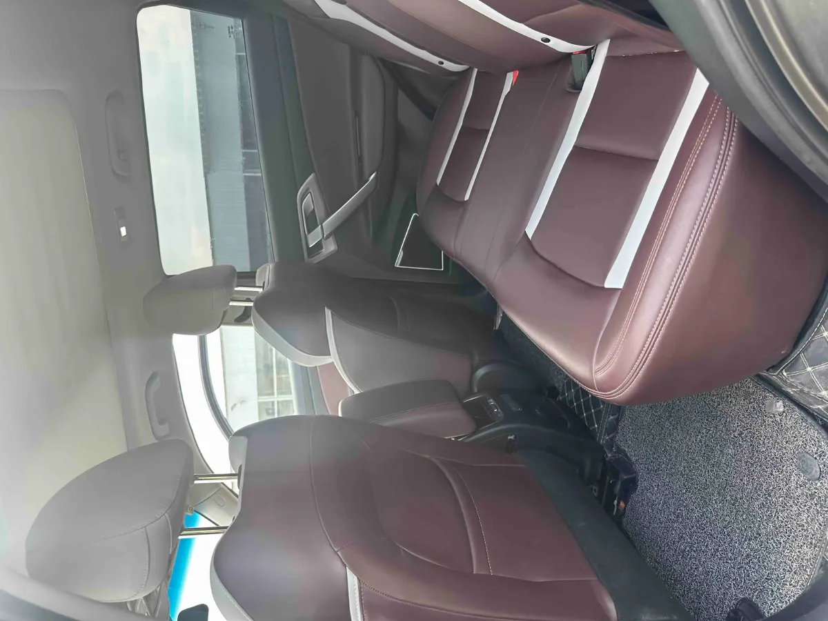 2020 Roewe i6 1.5T 169HP L4 7DCT,autocango,china used car exporter,china ev exporter,chinese used car exporter,chinese used ev exporter