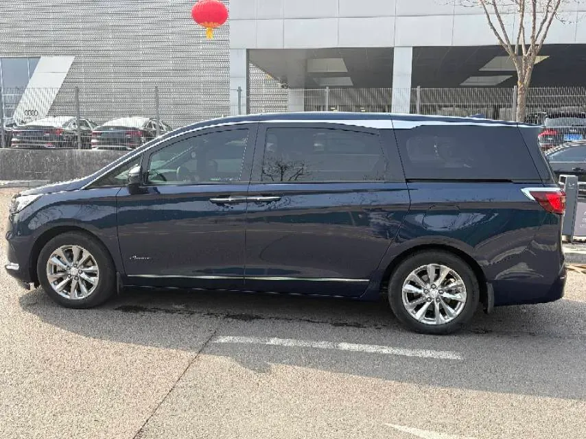 2020 Buick GL8 2.0T 237HP L4 9AT,autocango,china used car exporter,china ev exporter,chinese used car exporter,chinese used ev exporter