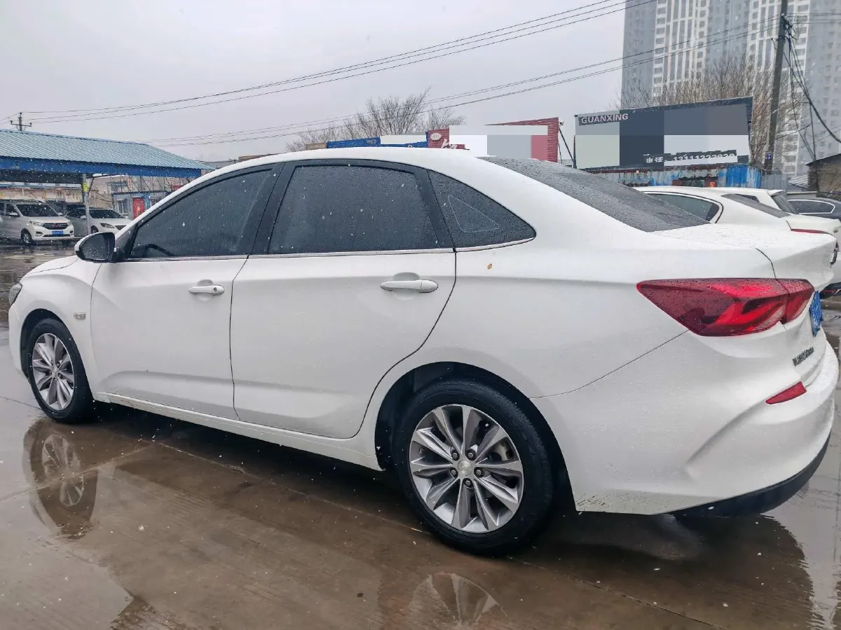 2020 Chevrolet Monza 1.5L 113HP L4 6AT,autocango,china used car exporter,china ev exporter,chinese used car exporter,chinese used ev exporter