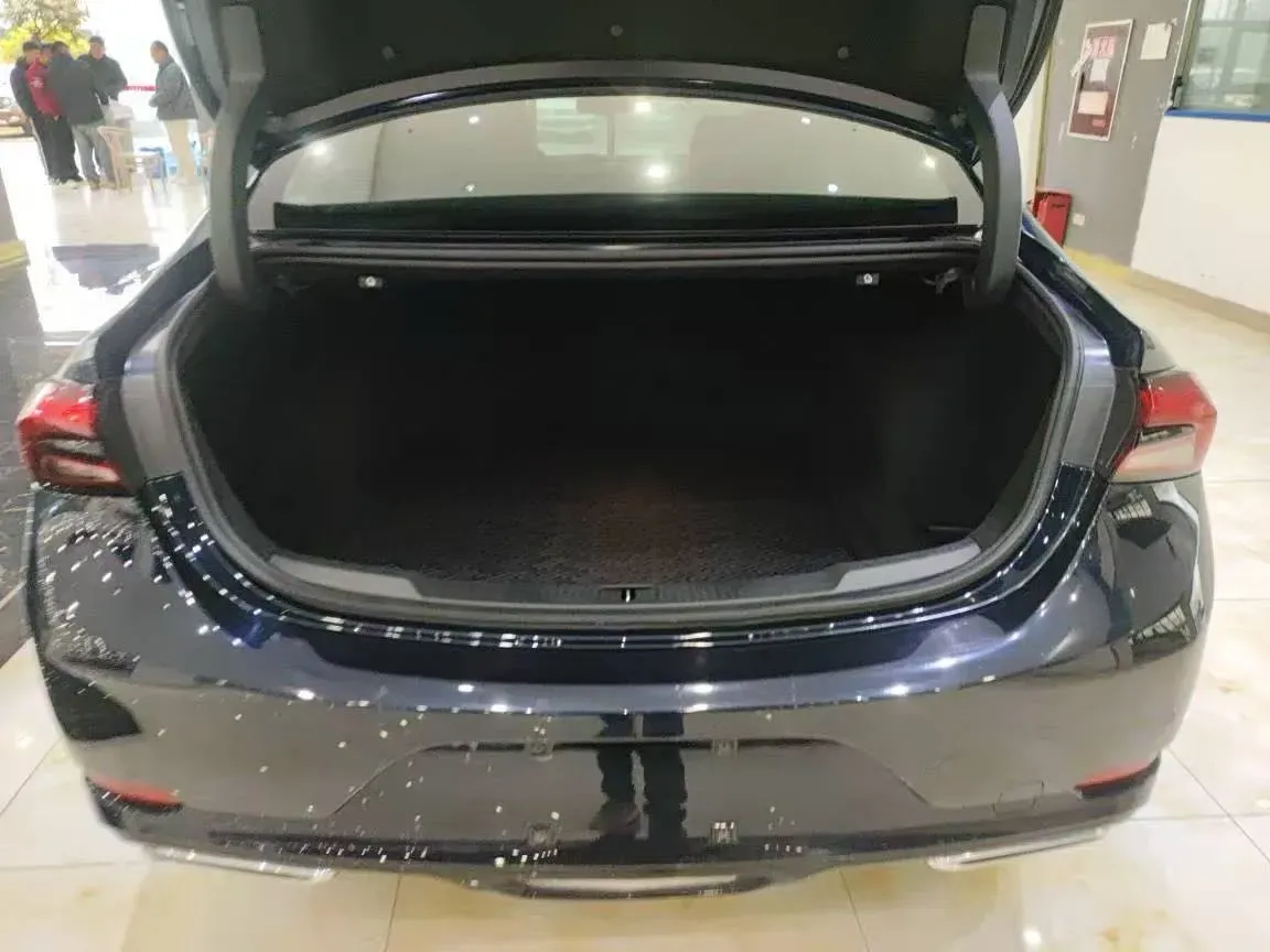 2021 Buick Larcosse 2.0T 237HP L4 9AT,autocango,china used car exporter,china ev exporter,chinese used car exporter,chinese used ev exporter