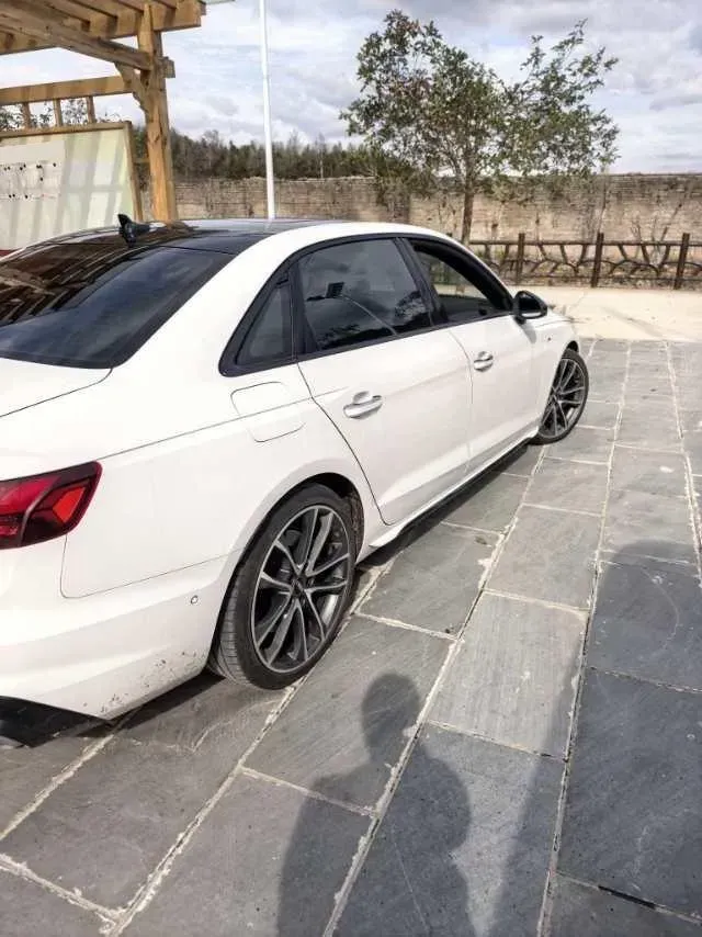 2020 Audi A4L 2.0T 252HP L4 7DCT,autocango,china used car exporter,china ev exporter,chinese used car exporter,chinese used ev exporter