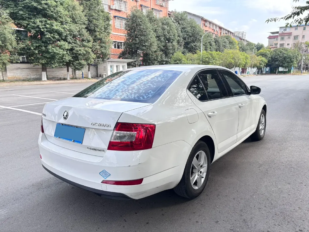 2017 Skoda Octavia 1.6L 110HP L4 6AT,autocango,china used car exporter,china ev exporter,chinese used car exporter,chinese used ev exporter