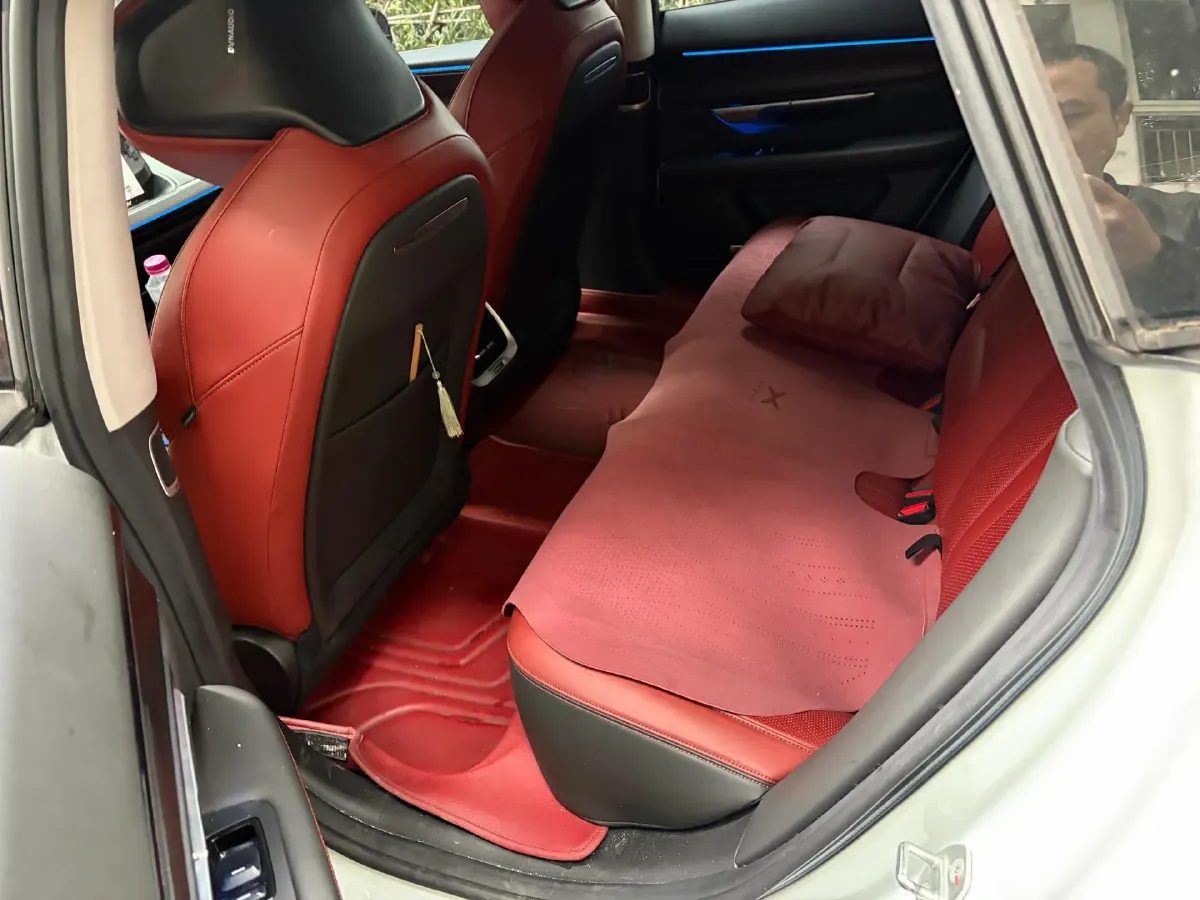 2022 Xpeng P7 BEV 60.2KWH,autocango,china used car exporter,china ev exporter,chinese used car exporter,chinese used ev exporter