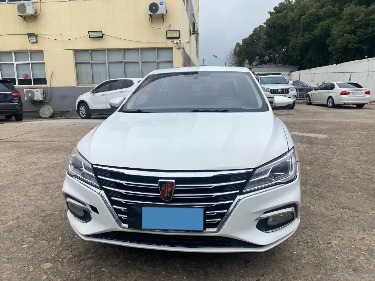 2020 Roewe i5 1.5L 120HP L4 CVT,autocango,china used car exporter,china ev exporter,chinese used car exporter,chinese used ev exporter