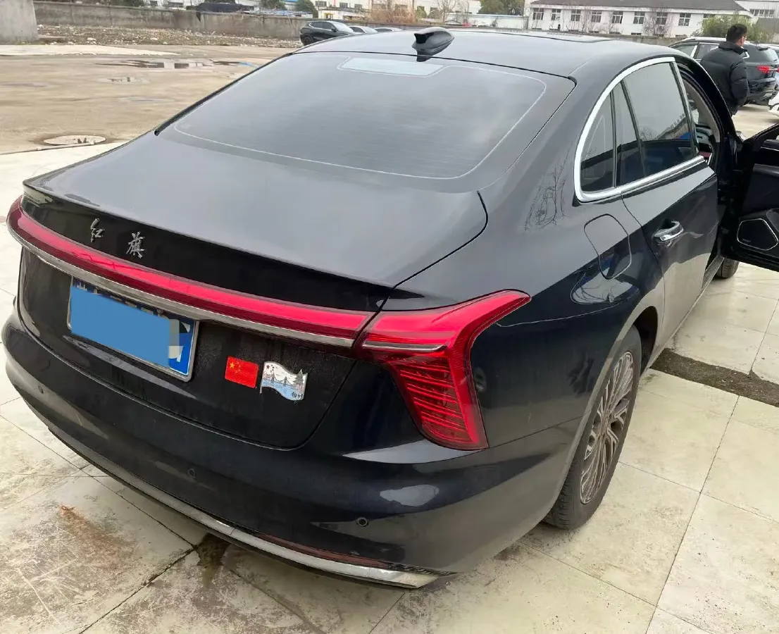 2023 HongQi H5 2.0T 224HP L4 8AT,autocango,china used car exporter,china ev exporter,chinese used car exporter,chinese used ev exporter