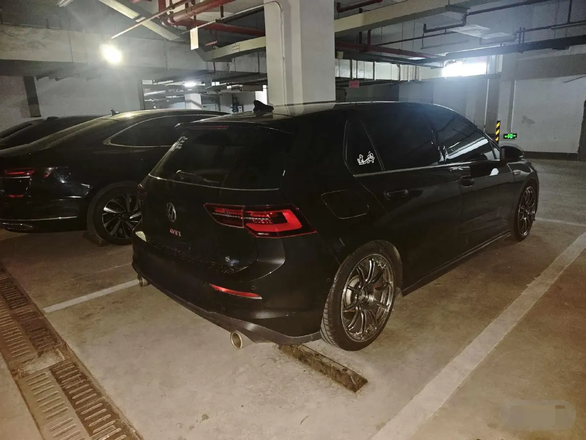 2021 Volkswagen GolfGTI 2.0T 220HP L4 7DCT,autocango,china used car exporter,china ev exporter,chinese used car exporter,chinese used ev exporter