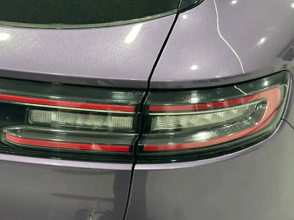 2025 AITO AITO M5 1.5T 152HP L4 REEV 42KWH,autocango,china used car exporter,china ev exporter,chinese used car exporter,chinese used ev exporter