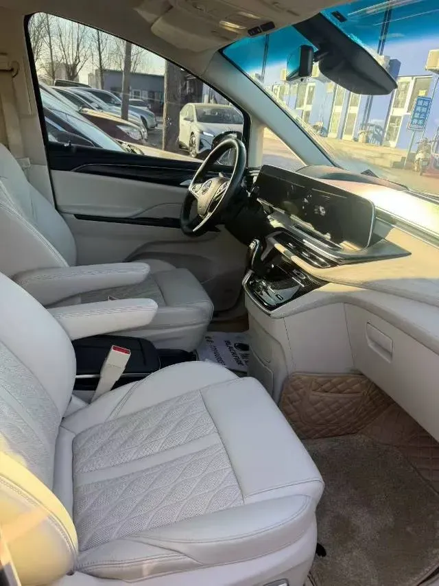 2020 Buick GL8 2.0T 237HP L4 9AT,autocango,china used car exporter,china ev exporter,chinese used car exporter,chinese used ev exporter