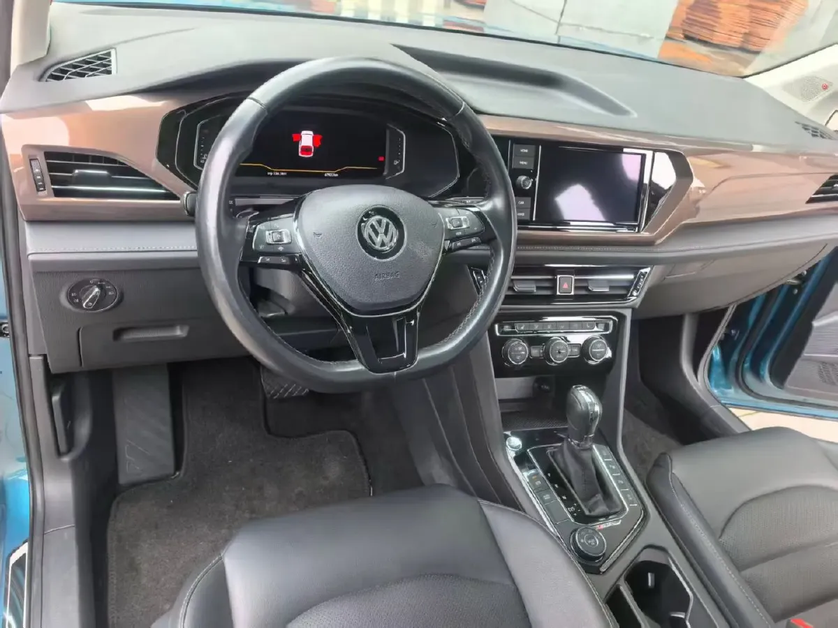 2019 Jeep Compass 1.3T 173HP L4 9AT,autocango,china used car exporter,china ev exporter,chinese used car exporter,chinese used ev exporter