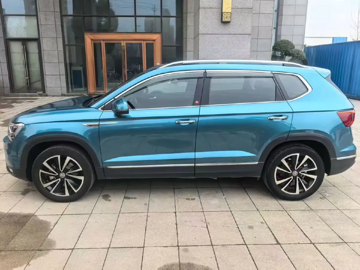 2019 Jeep Compass 1.3T 173HP L4 9AT,autocango,china used car exporter,china ev exporter,chinese used car exporter,chinese used ev exporter