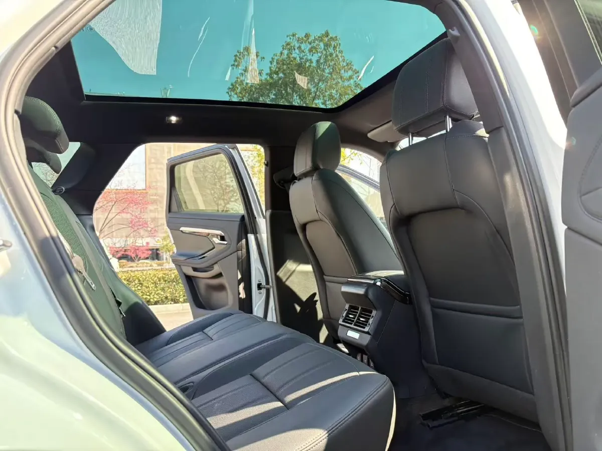 2020 Land Rover Range Rover Evoque 2.0T 249HP L4 9AT,autocango,china used car exporter,china ev exporter,chinese used car exporter,chinese used ev exporter