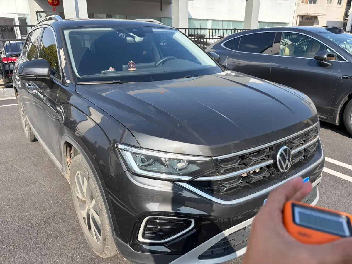 2023 Volkswagen Tayron 2.0T 186HP L4 7DCT,autocango,china used car exporter,china ev exporter,chinese used car exporter,chinese used ev exporter