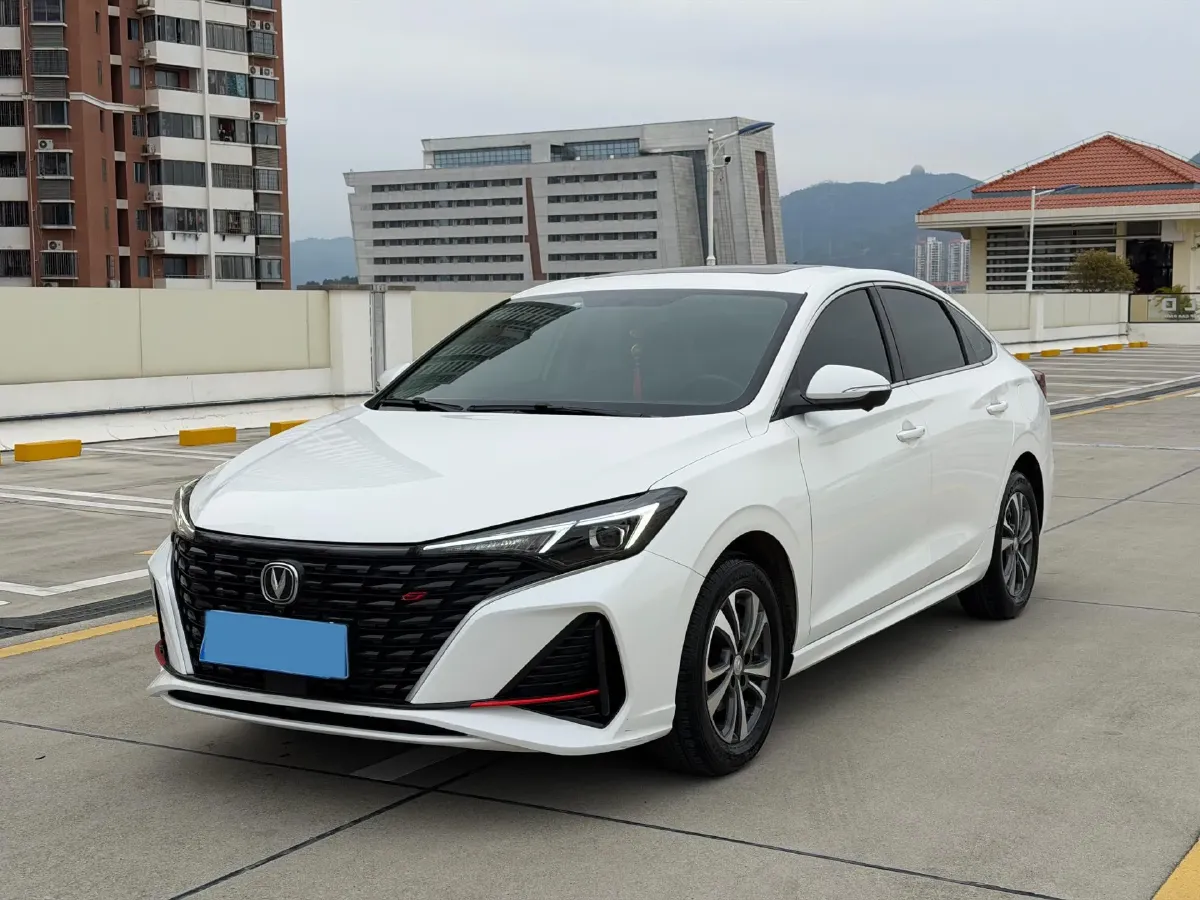 2022 ChangAn Eado 1.4T 160HP L4 7DCT,autocango,china used car exporter,china ev exporter,chinese used car exporter,chinese used ev exporter