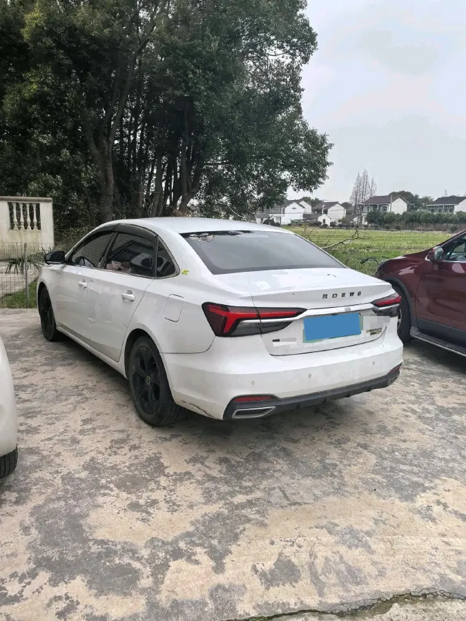 2021 Roewe i6 MAX 1.5T 169HP L4 AMT PHEV,autocango,china used car exporter,china ev exporter,chinese used car exporter,chinese used ev exporter