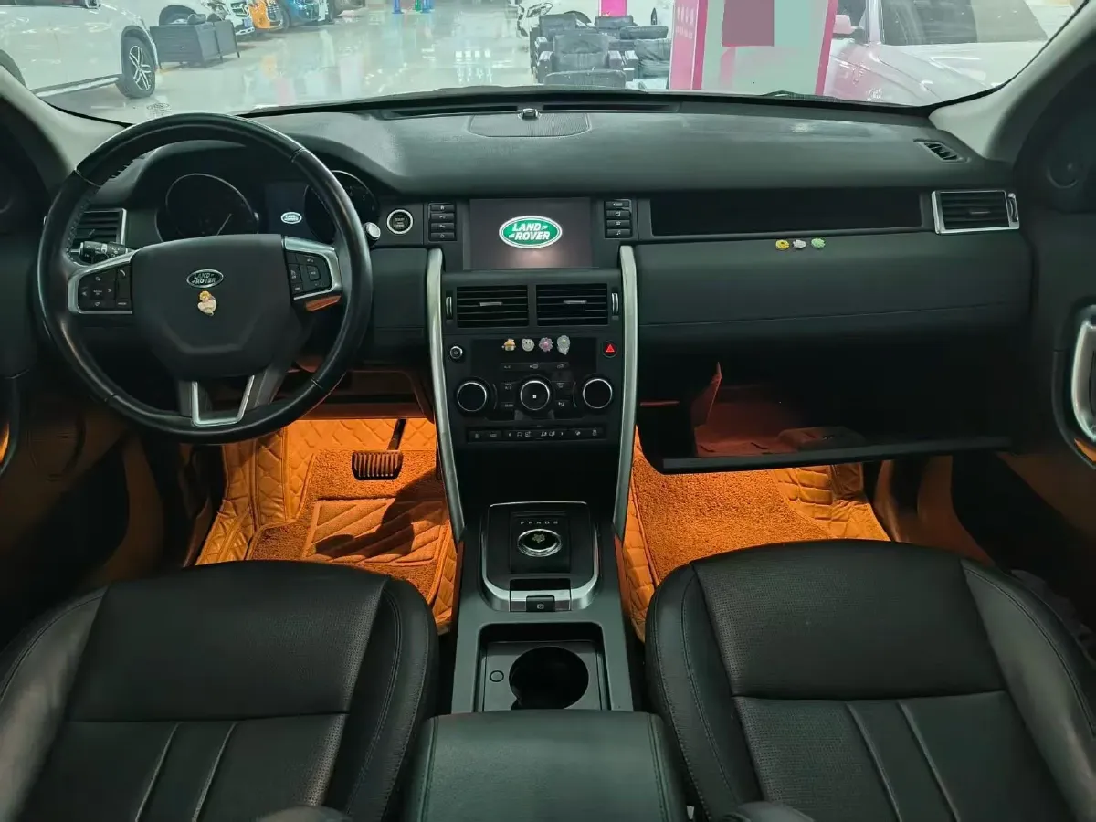 2018 Land Rover Discovery Sport 2.0T 241HP L4 9AT,autocango,china used car exporter,china ev exporter,chinese used car exporter,chinese used ev exporter