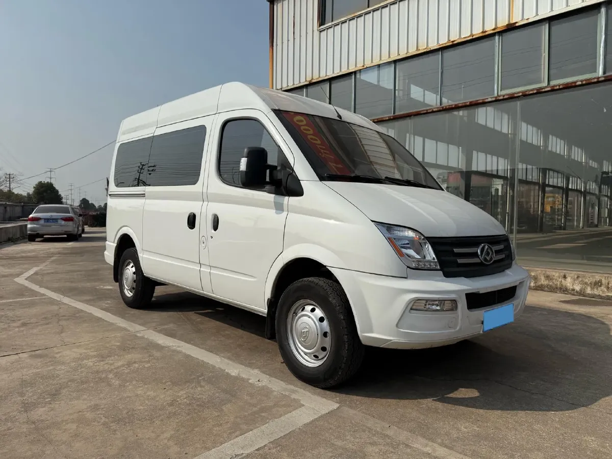 2023 MAXUS XinTu V80 2.0T 127HP L4 6MT,autocango,china used car exporter,china ev exporter,chinese used car exporter,chinese used ev exporter