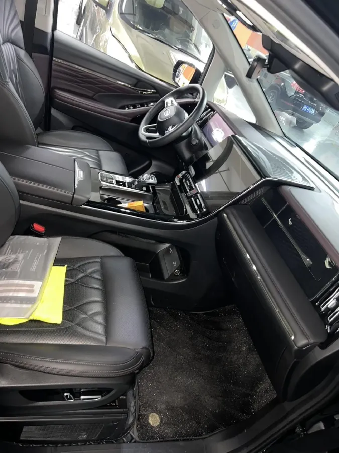 2023 GAC Trumpchi M8 2.0T 252HP L4 8AT,autocango,china used car exporter,china ev exporter,chinese used car exporter,chinese used ev exporter