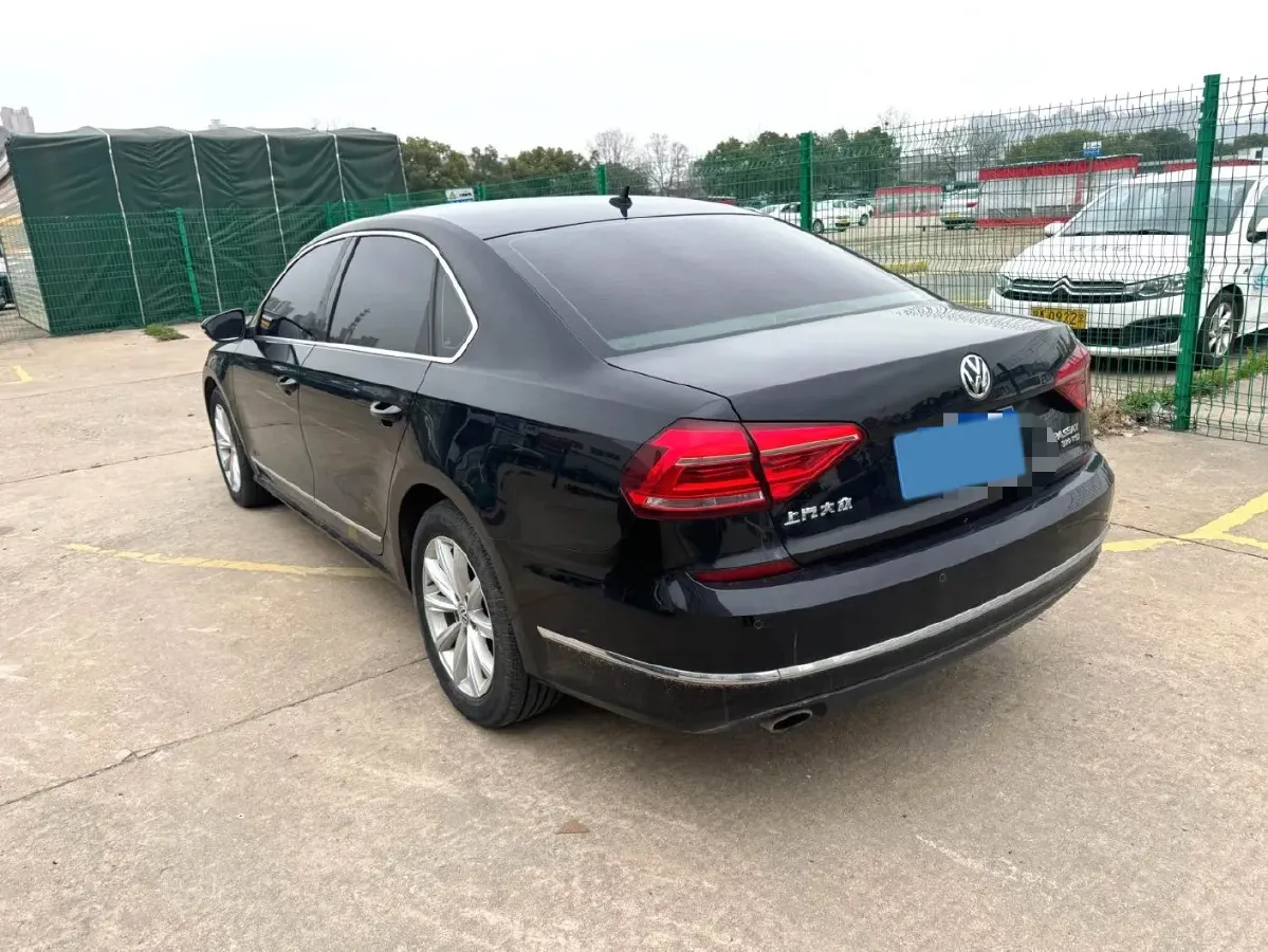 2017 Volkswagen Passat 1.8T 180HP L4 7DCT,autocango,china used car exporter,china ev exporter,chinese used car exporter,chinese used ev exporter