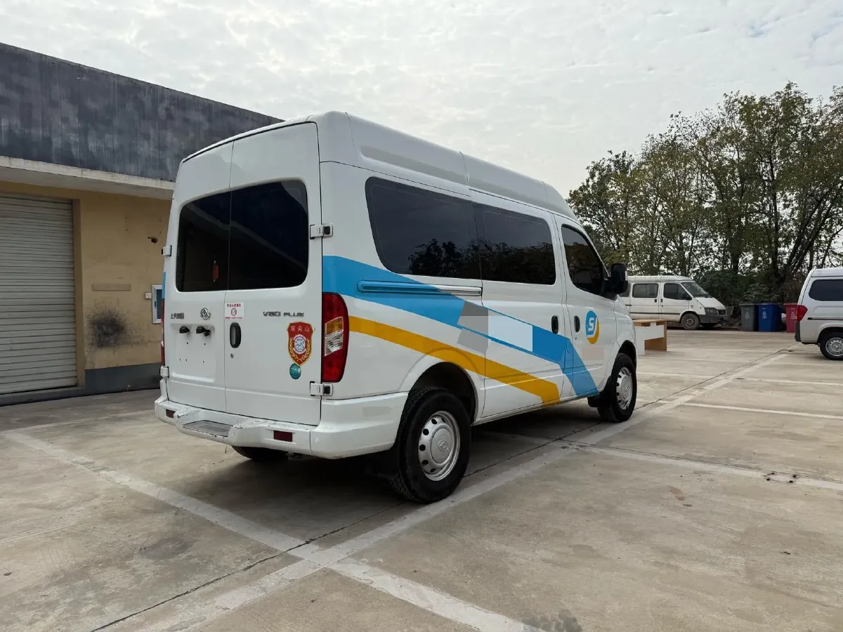 2019 MAXUS XinTu V80 2.0T 139HP L4 6MT,autocango,china used car exporter,china ev exporter,chinese used car exporter,chinese used ev exporter
