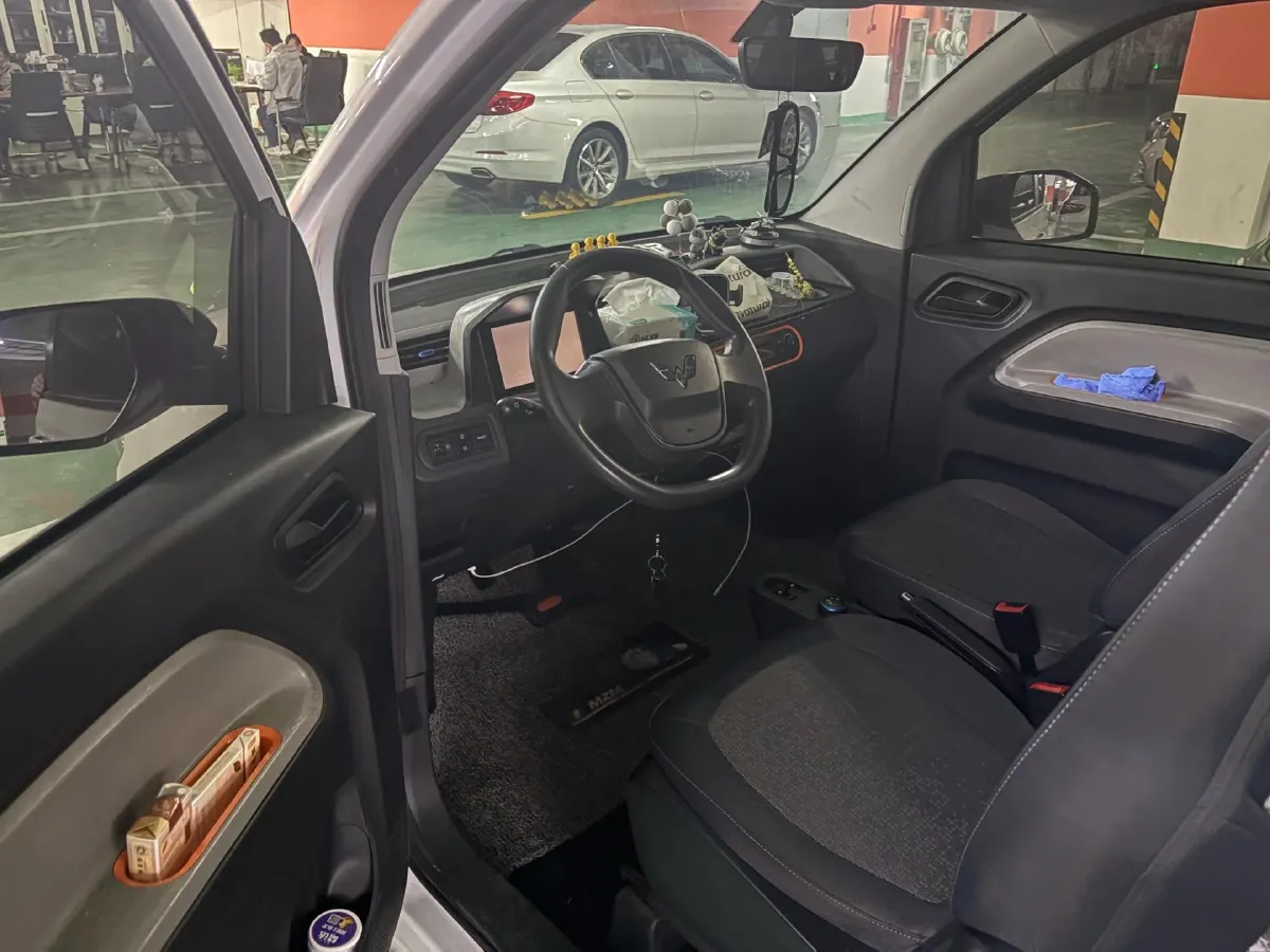 2022 WuLing HongGuang MINI EV BEV 13.9KWH,autocango,china used car exporter,china ev exporter,chinese used car exporter,chinese used ev exporter