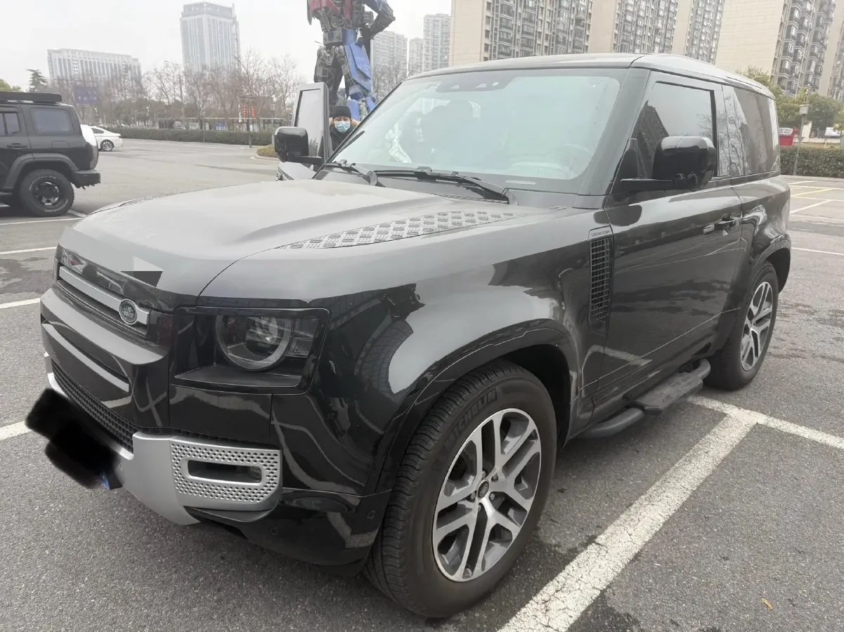 2022 Land Rover Defender 2.0T 300HP L4 8AT,autocango,china used car exporter,china ev exporter,chinese used car exporter,chinese used ev exporter
