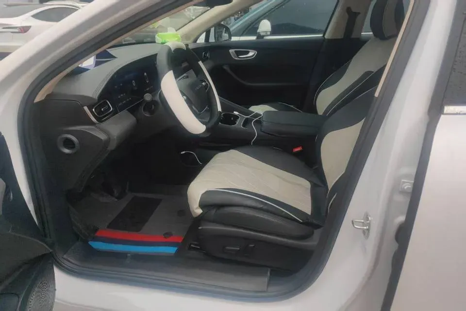 2025 Roewe D7 1.5L 112HP L4 1DHT PHEV 19.7KWH,autocango,china used car exporter,china ev exporter,chinese used car exporter,chinese used ev exporter