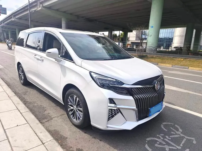 2021 Buick GL8 2.0T 237HP L4 9AT,autocango,china used car exporter,china ev exporter,chinese used car exporter,chinese used ev exporter