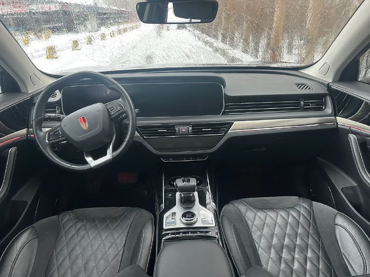 2022 HongQi HS5 2.0T 224HP L4 6AT,autocango,china used car exporter,china ev exporter,chinese used car exporter,chinese used ev exporter