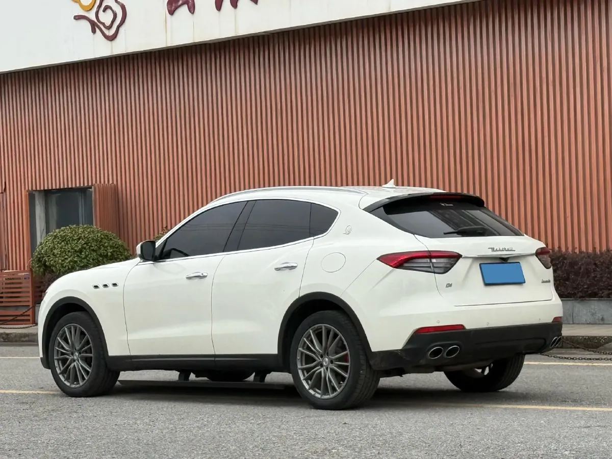 2021 Maserati Levante 3.0T 350HP V6 8AT,autocango,china used car exporter,china ev exporter,chinese used car exporter,chinese used ev exporter