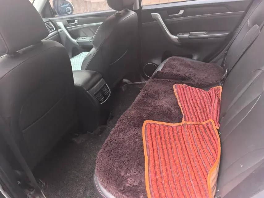 2019 Haval M6 1.5T 150HP L4 6MT,autocango,china used car exporter,china ev exporter,chinese used car exporter,chinese used ev exporter