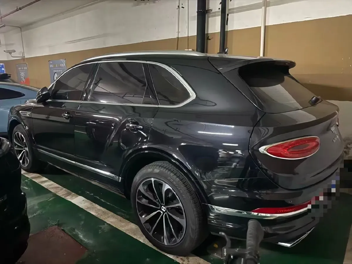 2022 Bentley Bentayga 4.0T 550HP V8 8AT,autocango,china used car exporter,china ev exporter,chinese used car exporter,chinese used ev exporter