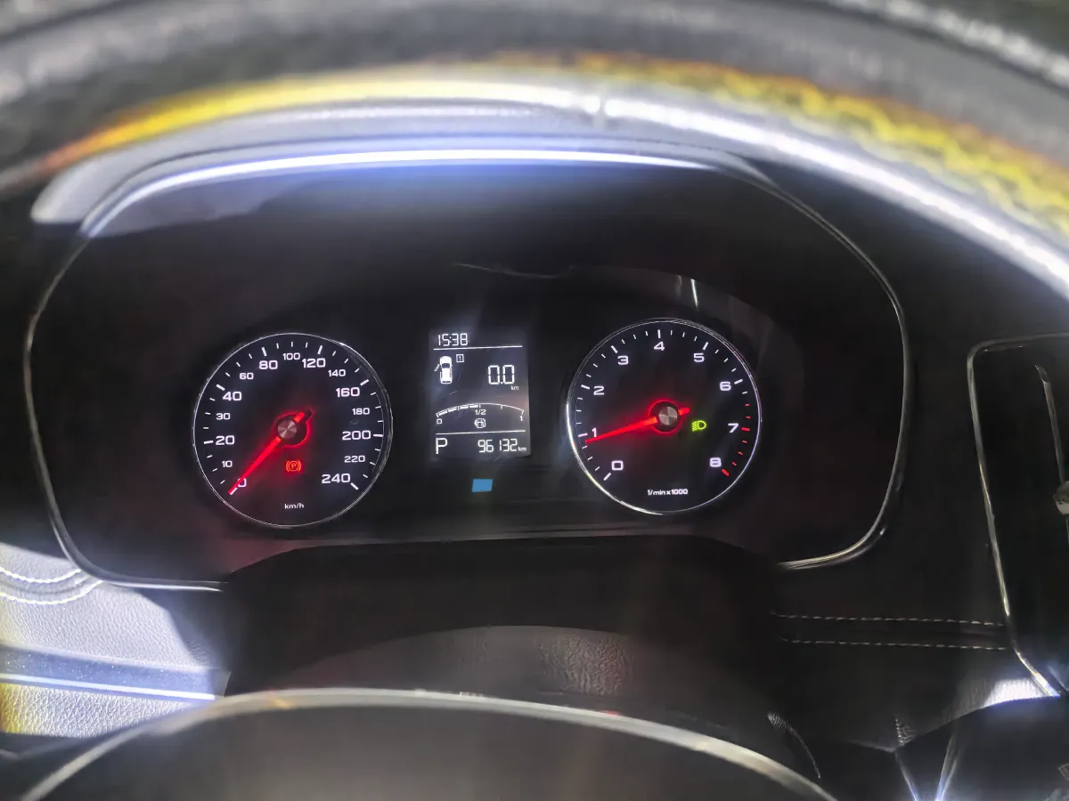 2020 Roewe RX5 1.5T 169HP L4 7DCT,autocango,china used car exporter,china ev exporter,chinese used car exporter,chinese used ev exporter