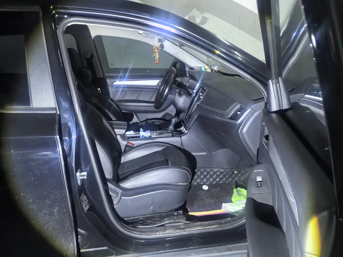 2020 Roewe RX5 1.5T 169HP L4 7DCT,autocango,china used car exporter,china ev exporter,chinese used car exporter,chinese used ev exporter