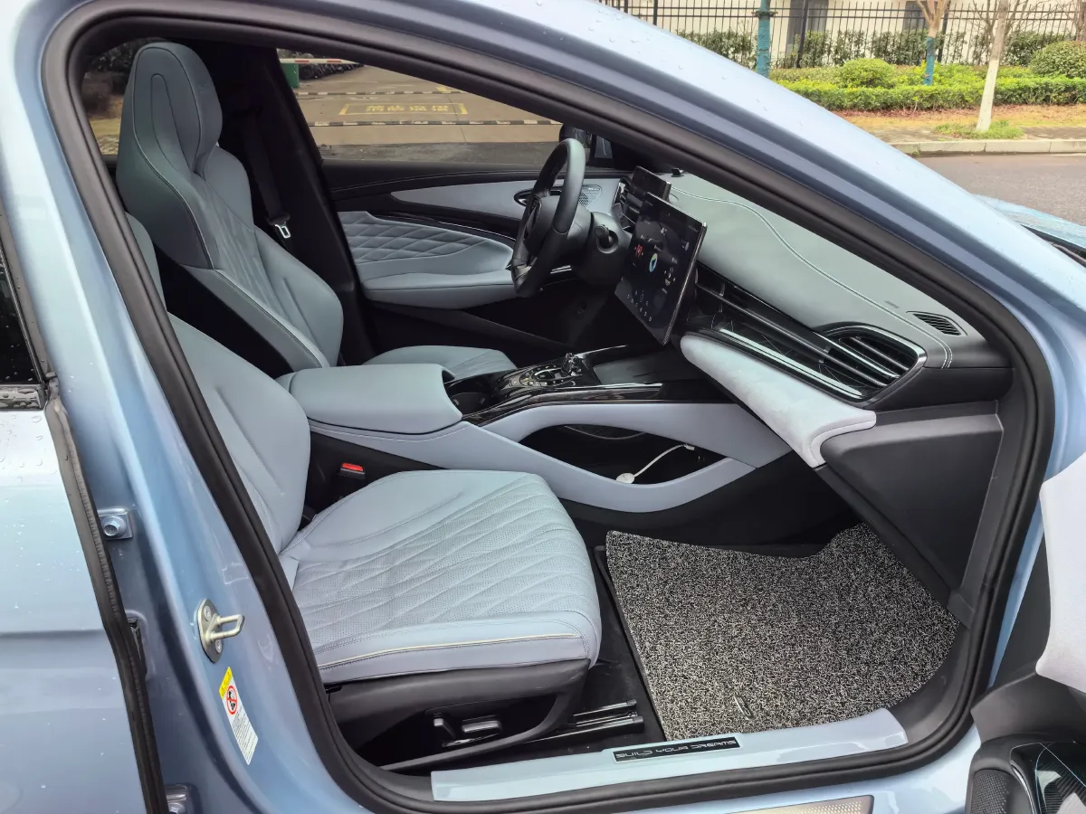 2022 MAXUS DaJia 5 BEV 70KWH,autocango,china used car exporter,china ev exporter,chinese used car exporter,chinese used ev exporter