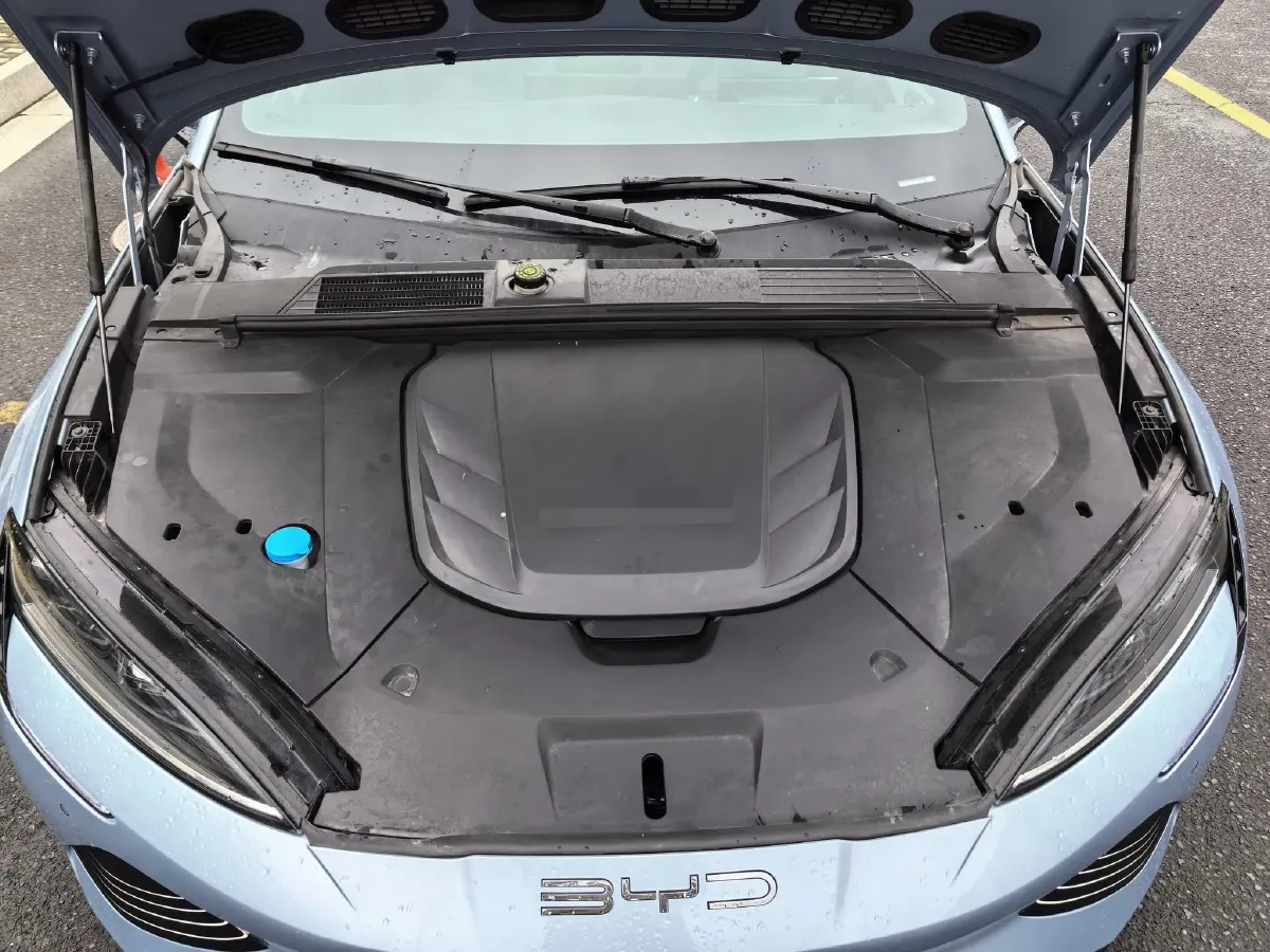 2022 MAXUS DaJia 5 BEV 70KWH,autocango,china used car exporter,china ev exporter,chinese used car exporter,chinese used ev exporter