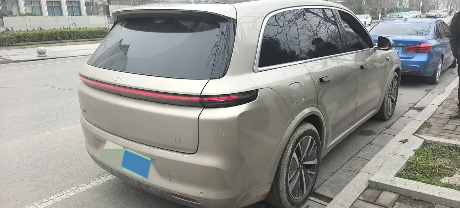 2024 Li L8 Range Extended 154HP REEV 42.8KWH,autocango,china used car exporter,china ev exporter,chinese used car exporter,chinese used ev exporter