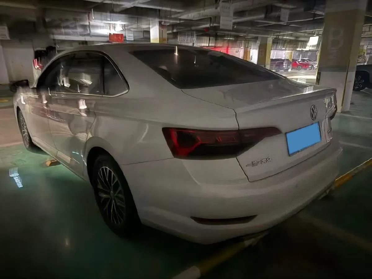 2019 Jeep Renegade 1.3T 173HP L4 7DCT,autocango,china used car exporter,china ev exporter,chinese used car exporter,chinese used ev exporter