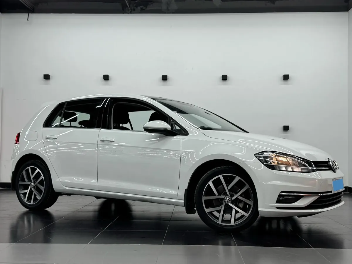 2020 Volkswagen Golf 1.2T 116HP L4 7DCT,autocango,china used car exporter,china ev exporter,chinese used car exporter,chinese used ev exporter