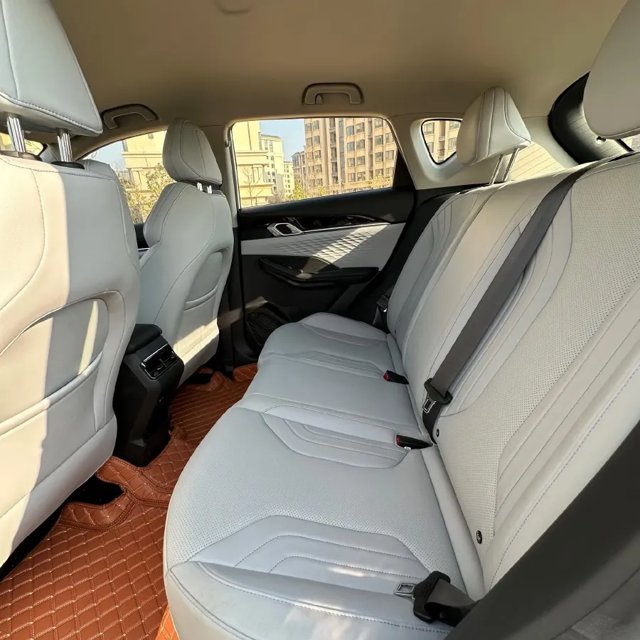 2025 Geely Coolray 1.5T 181HP L4 7DCT,autocango,china used car exporter,china ev exporter,chinese used car exporter,chinese used ev exporter