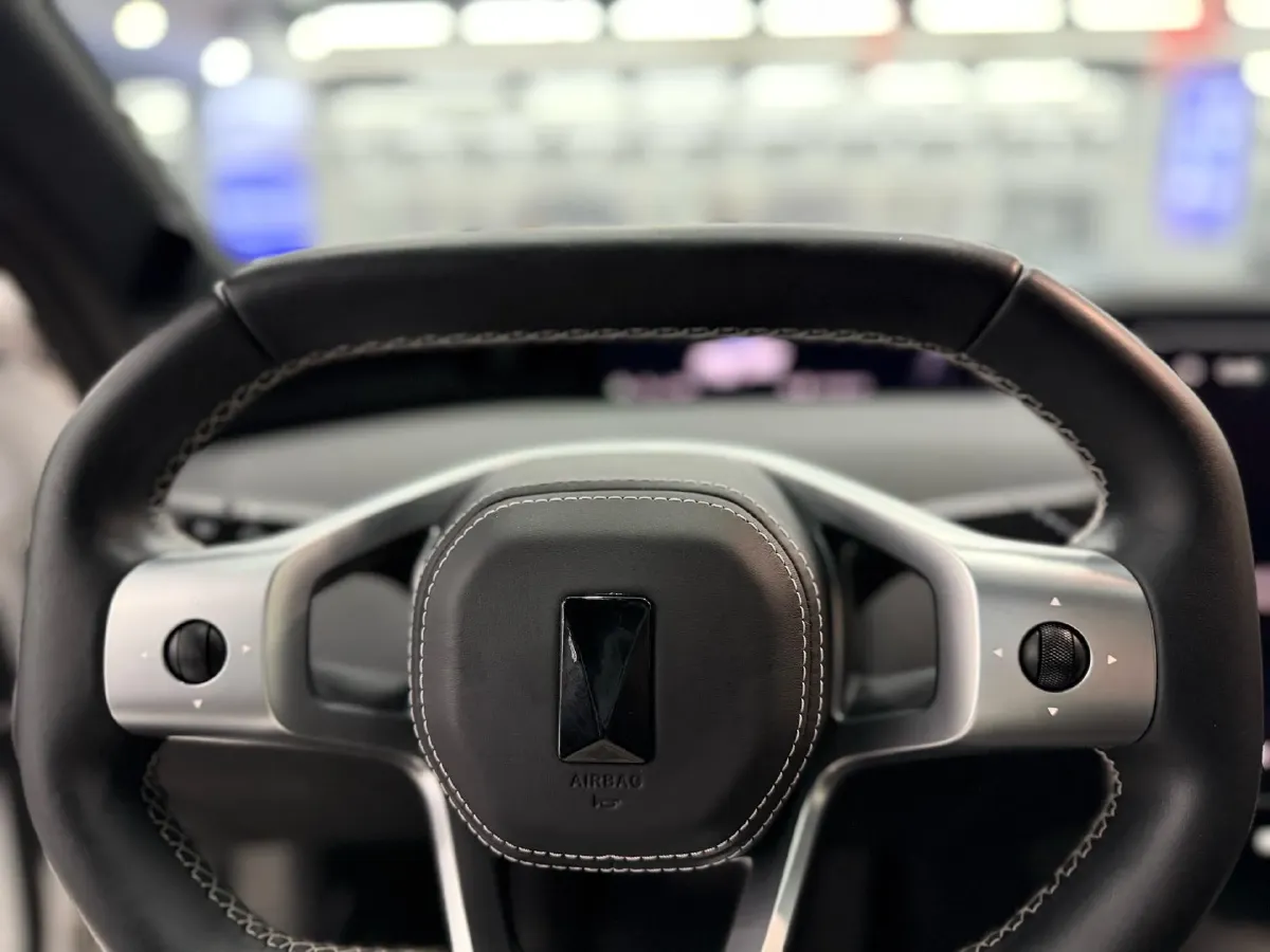 2025 Avatr 12 BEV 94.53KWH,autocango,china used car exporter,china ev exporter,chinese used car exporter,chinese used ev exporter