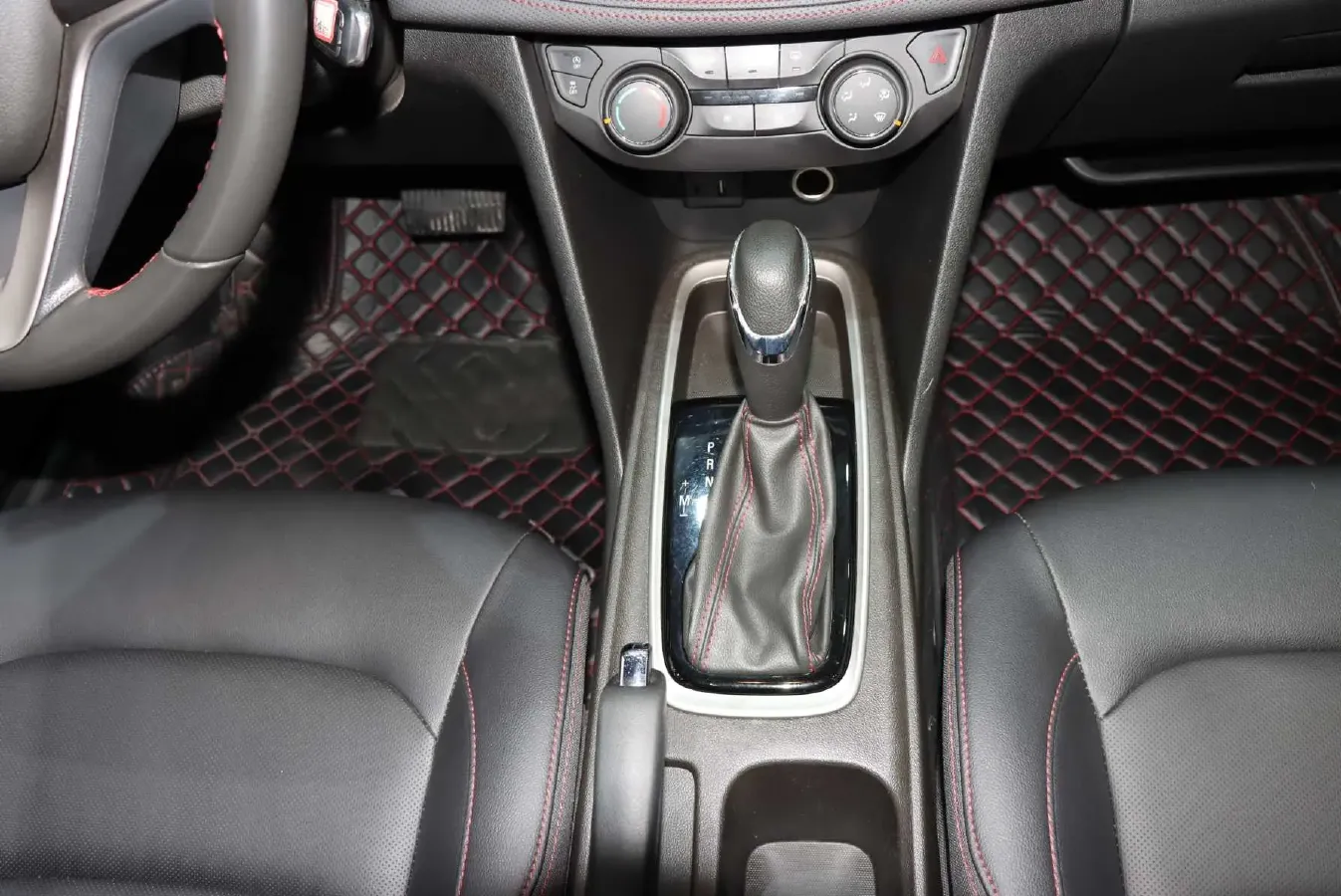 2022 Chevrolet Monza 1.3T 163HP L3 6AT,autocango,china used car exporter,china ev exporter,chinese used car exporter,chinese used ev exporter