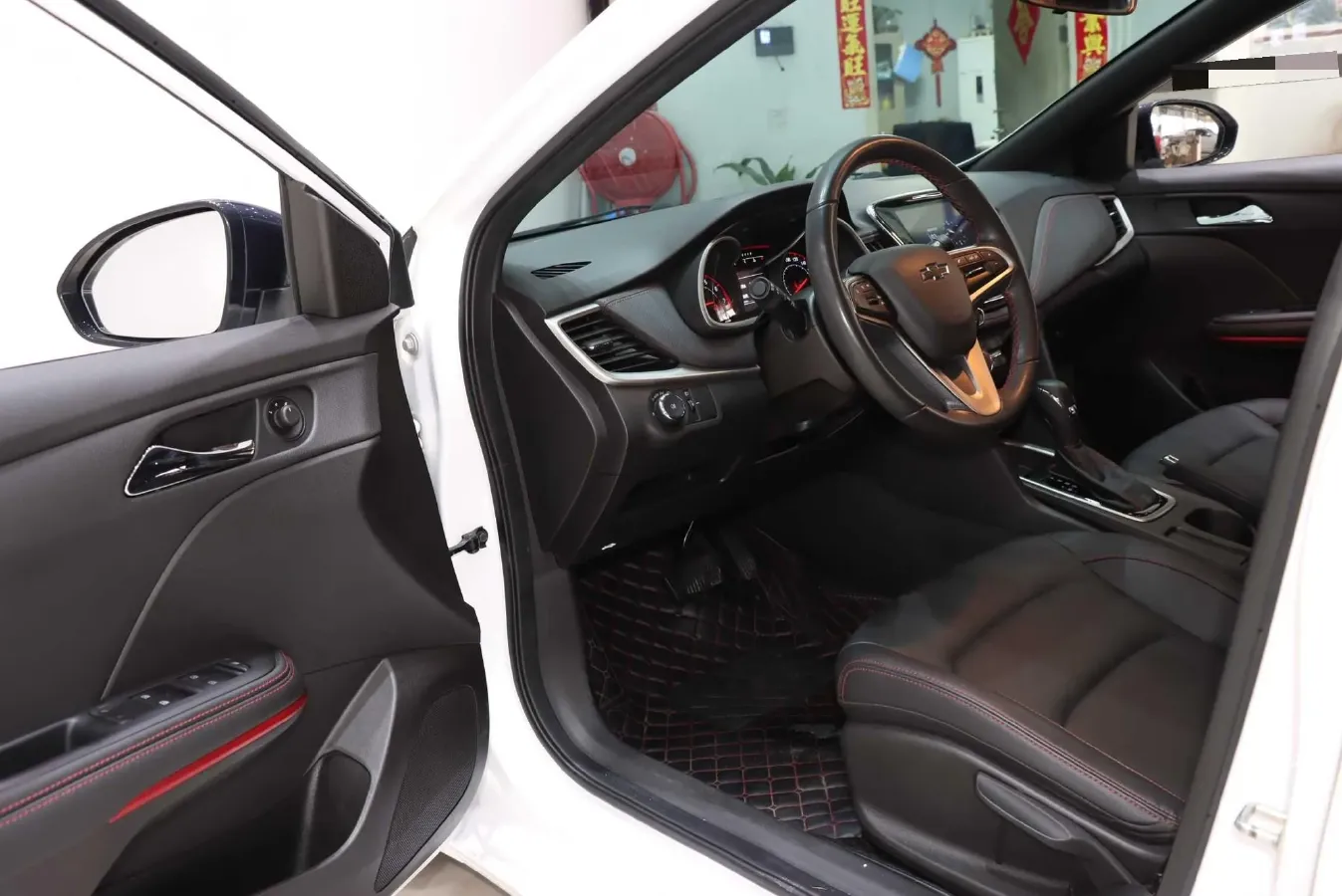 2022 Chevrolet Monza 1.3T 163HP L3 6AT,autocango,china used car exporter,china ev exporter,chinese used car exporter,chinese used ev exporter