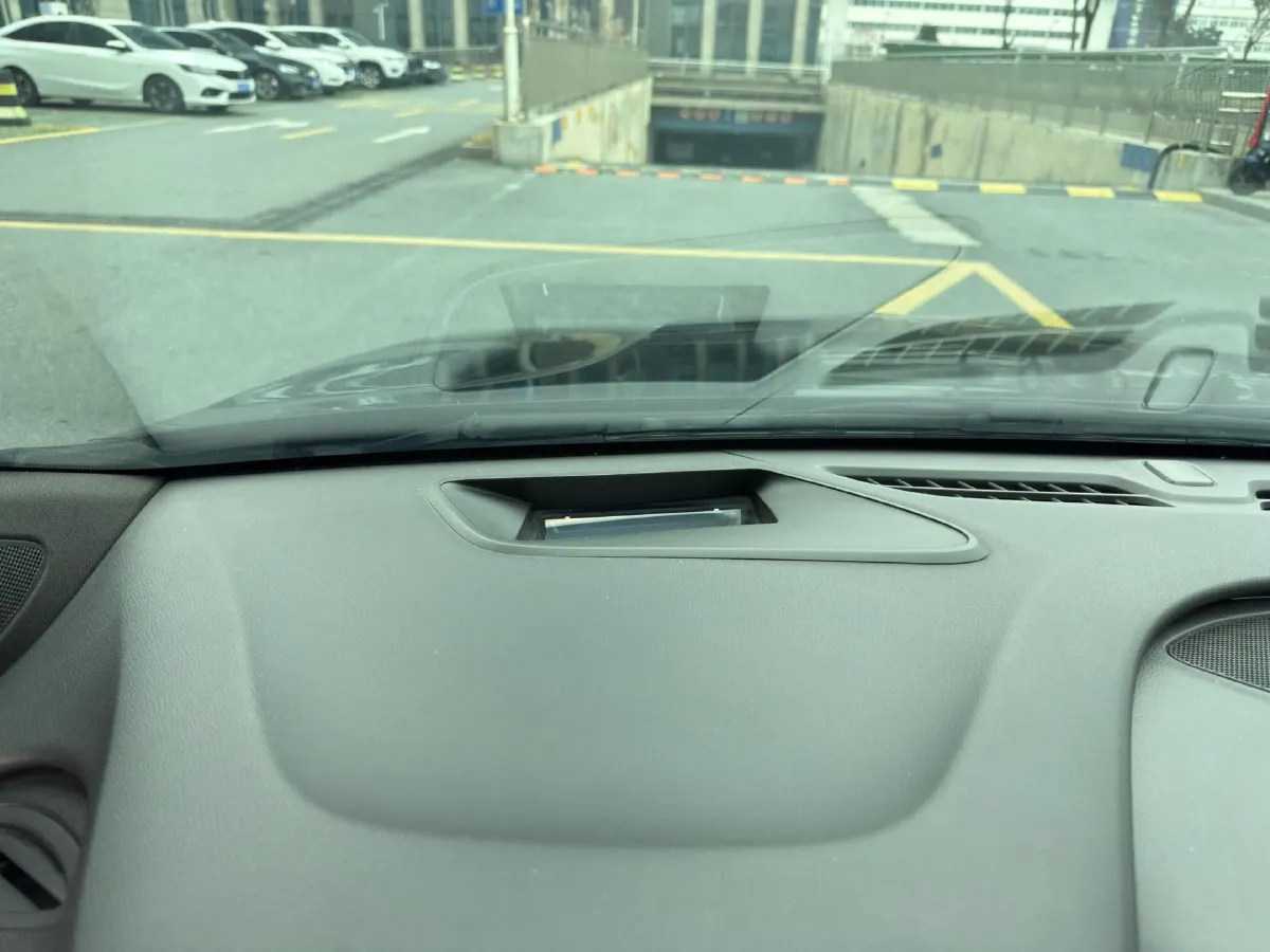 2021 Buick Larcosse 2.0T 237HP L4 9AT,autocango,china used car exporter,china ev exporter,chinese used car exporter,chinese used ev exporter