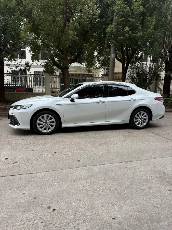2023 Toyota Camry 2.5L 178HP L4 E-CVT Hybrid,autocango,china used car exporter,china ev exporter,chinese used car exporter,chinese used ev exporter
